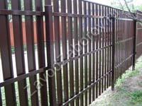 забор из металлического штакетника для дачи
